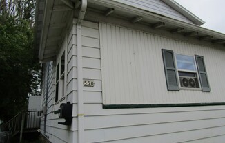 548-550 Bowen St.
