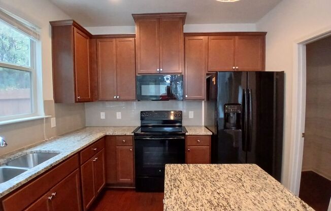 3 beds, 2.5 baths, $2,195