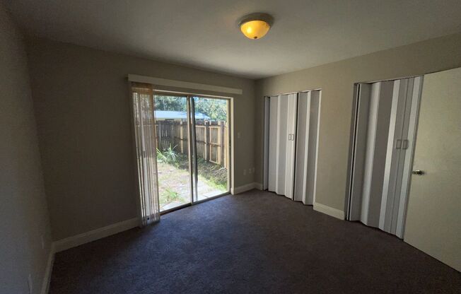 1 bed, 1 bath, $1,100, Unit Apt 1