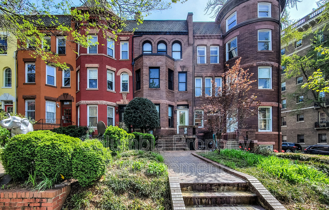 1936 BILTMORE ST NW