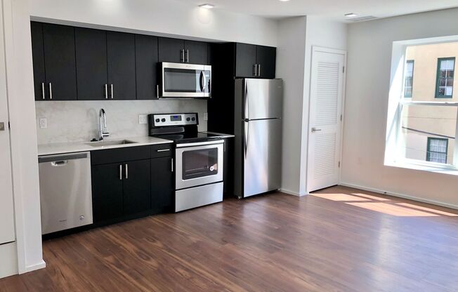 1 bed, 1 bath, 518 sqft, $1,604, Unit 408