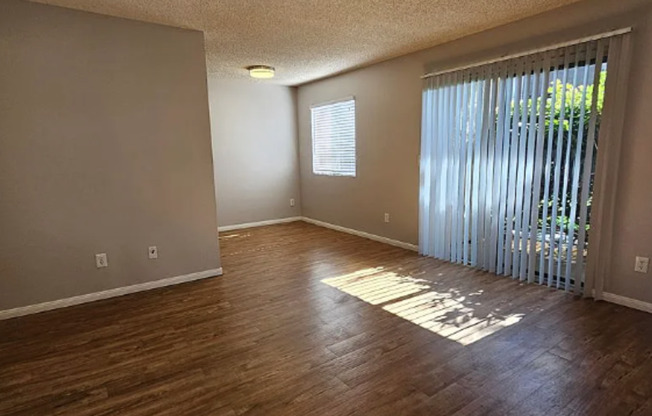 Del Mar Apartment Homes