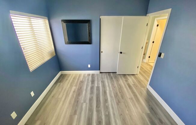 BEAUTIFUL SINGLE-STORY 3 BEDROOM, 2 BATHROOM HOME LOCATED IN A QUIET NORTH LAS VEGAS NEIGHBORHOOD!