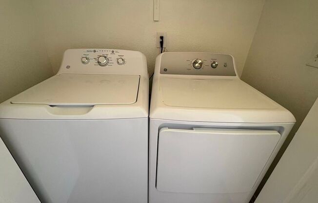 2 beds, 2 baths, $1,670, Unit #2068