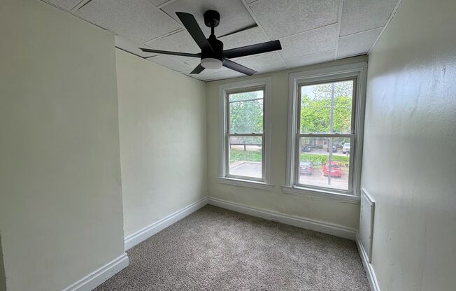 3 bed 1 bath - newly updated, central air, laundry.