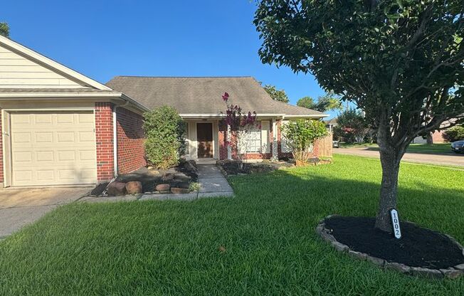 Beautiful Corner Lot in Pearland