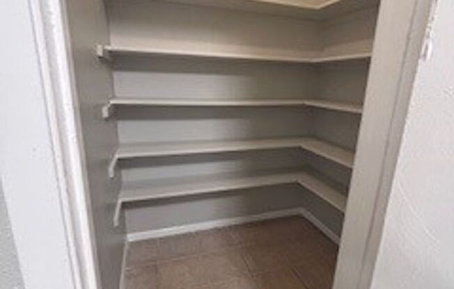 2 beds, 2 baths, 931 sqft, $1,225, Unit 08-0807