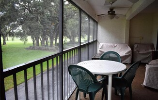 1716 GOLFVIEW DR