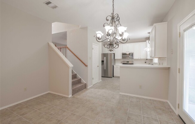 1011 GAZANIA DR