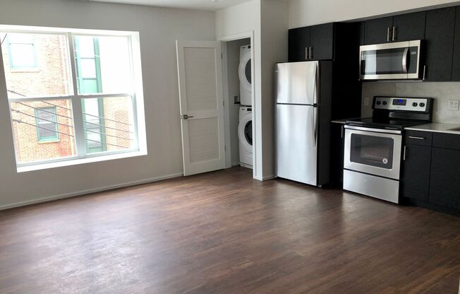 1 bed, 1 bath, 518 sqft, $1,604, Unit 414