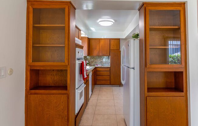 2 beds, 2 baths, 1,000 sqft, $2,900, Unit 106