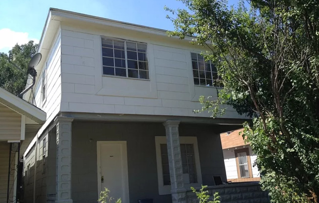 238 S OKLAHOMA AVE