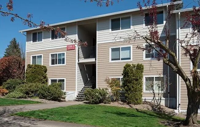 2 beds, 1 bath, 875 sqft, $1,375, Unit 127-15