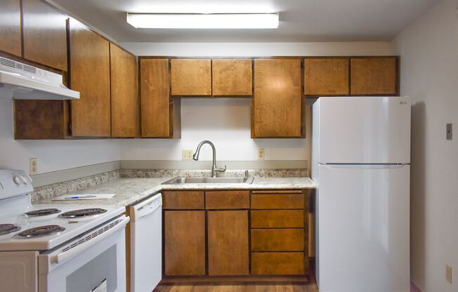 2 beds, 1 bath, 749 sqft, $1,175, Unit 231-10