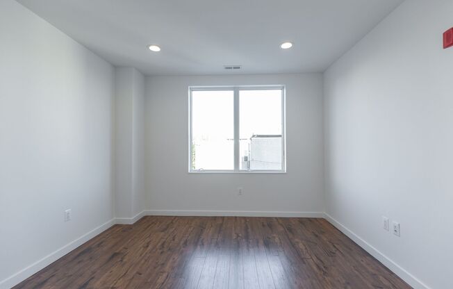 2 beds, 2 baths, 1,050 sqft, $2,475, Unit 310