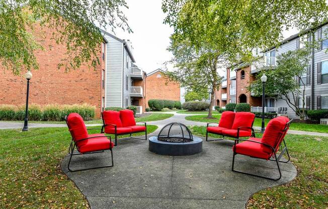 Fire Pit Image at Waterford Place, Louisville, 40207