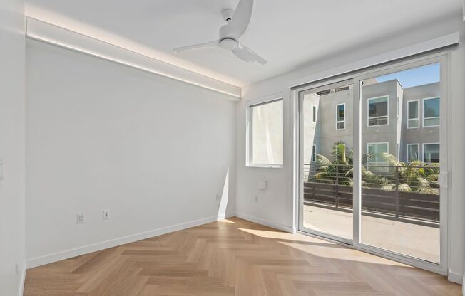 Studio, 1 bath, 553 sqft, $3,185, Unit 401