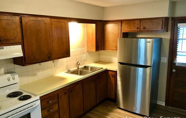 2330 N 75 TERRACE