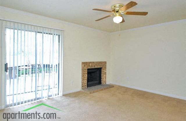 lots of natural light in apartment