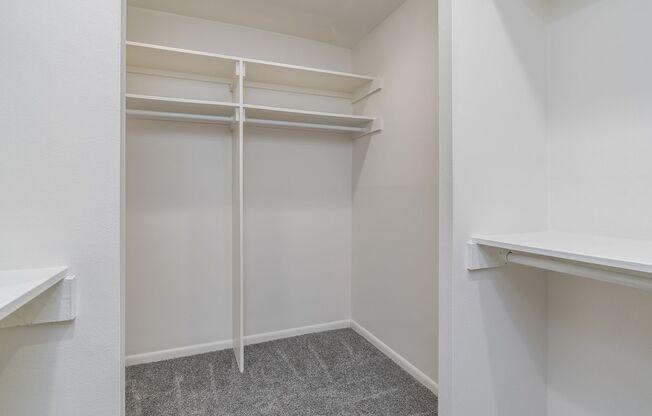 3 beds, 2 baths, 1,367 sqft, $2,000, Unit B10