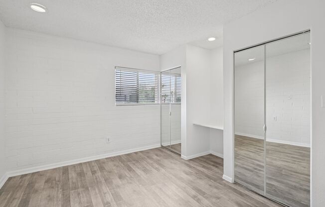 2 beds, 2 baths, 935 sqft, $1,299, Unit W206