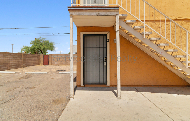 2510 E PUEBLO AVE