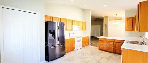 10458 LUCAYA DR
