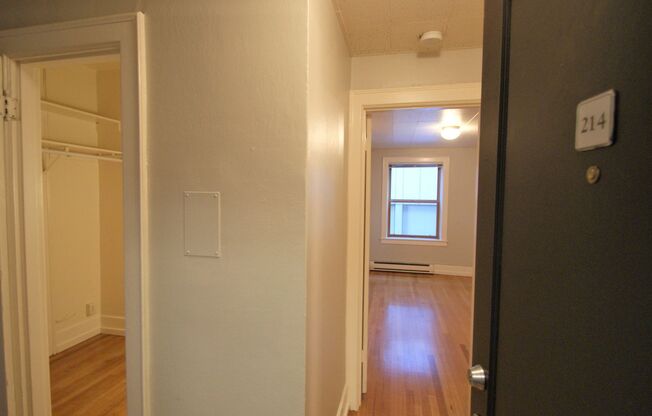 Oxford Crest Apartments