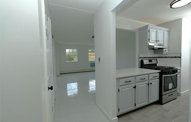 486 CENTRAL AVE