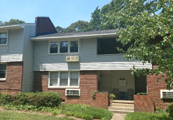 835 Daniels Street