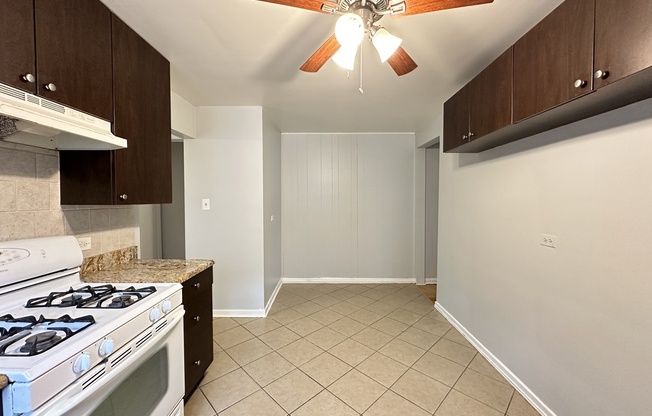 8921 923 LAVERGNE