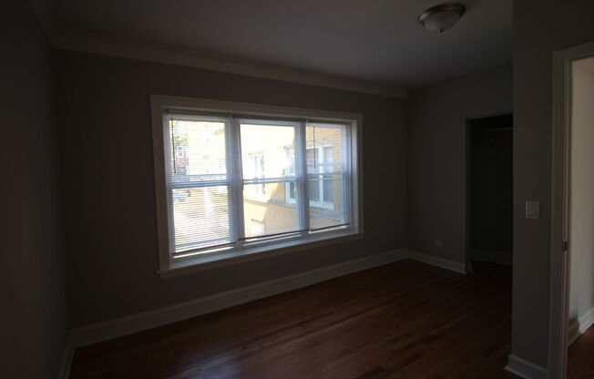 2 beds, 1 bath, $1,725, Unit 2425 #1