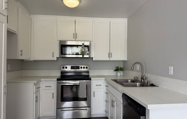 1 bed, 1 bath, 728 sqft, $2,160, Unit B21