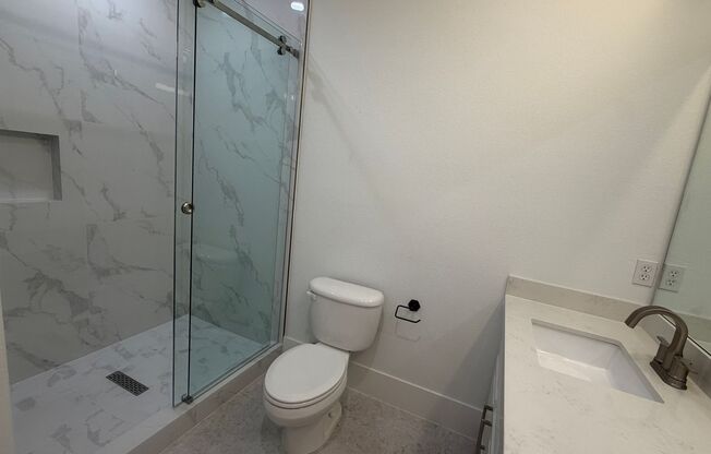 5 beds, 4.5 baths, $6,795