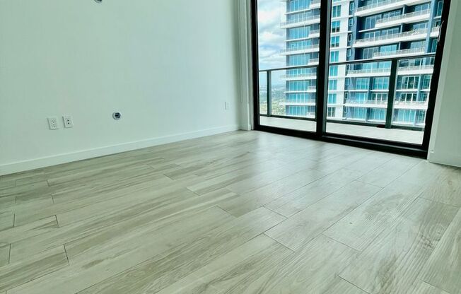 1 bed, 1 bath, $3,450, Unit Unit #4107