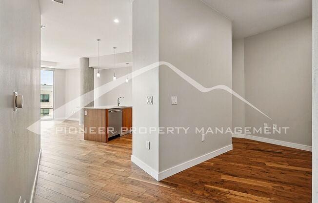 Modern Condo with Washer/Dryer and Central AC