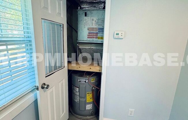 2 beds, 1 bath, $1,350