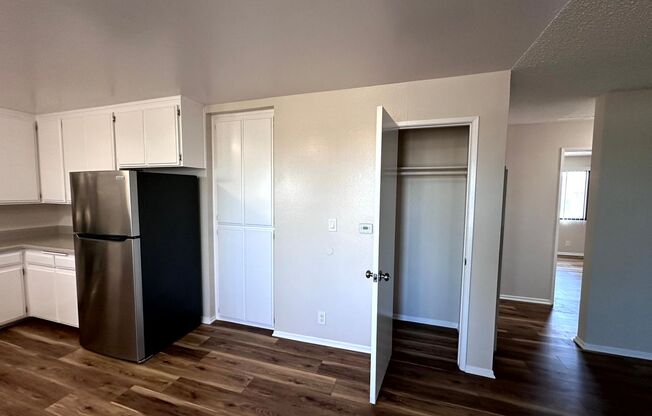 2 beds, 2 baths, $2,295, Unit 302