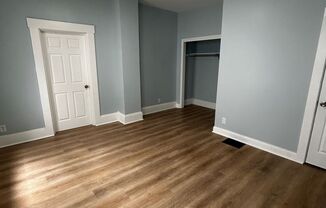 2 beds, 1 bath, $1,250