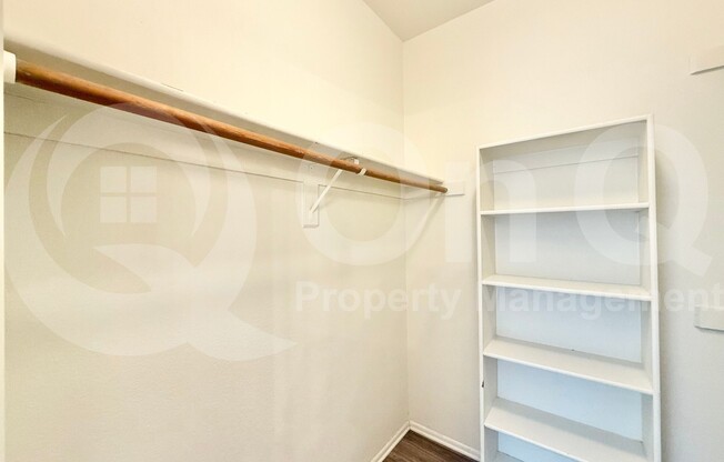 3 beds, 2 baths, 1,088 sqft, $1,700, Unit 284