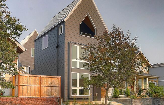 641 N. Fife St