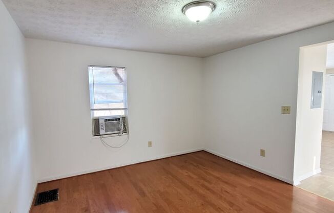 685-685 1/2 OGDEN AVENUE