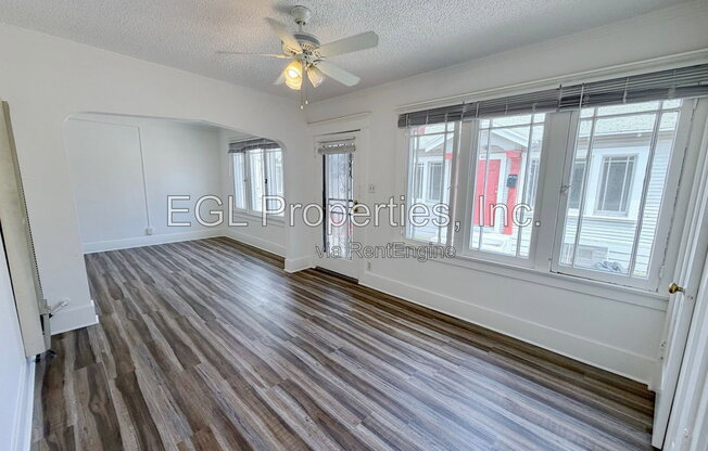 3521-1/2 Montclair Street