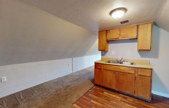 1 bed, 1 bath, 600 sqft, $775, Unit 3rd Floor