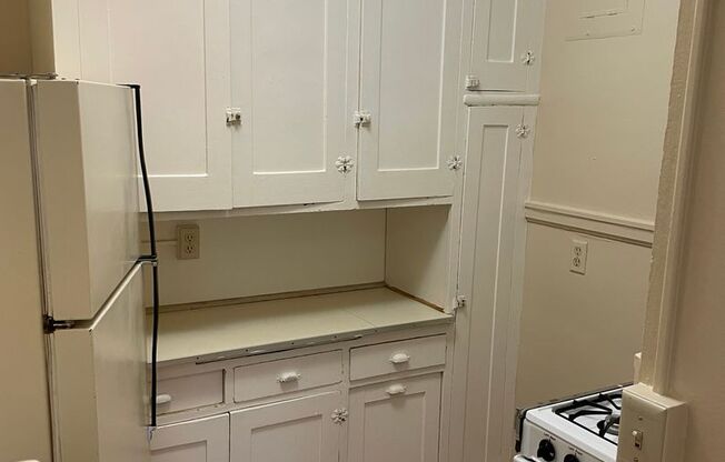 1 bed, 1 bath, 564 sqft, $1,019, Unit 211