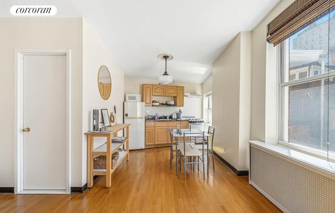 30 E 18 ST