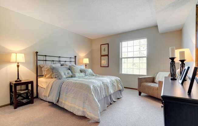Mallard Ridge Apartments in Maple Grove, MN Bedroom