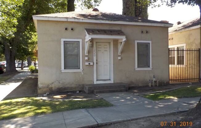 1220 G STREET