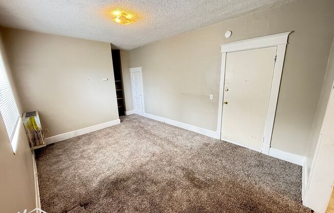 606 S 6th Ave