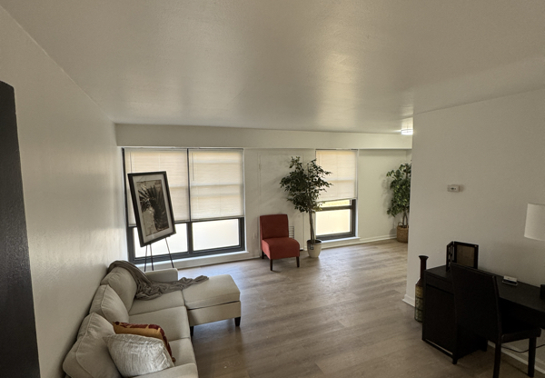 1405 VETERANS HWY